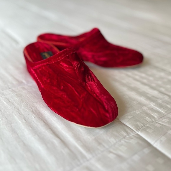 Vintage Red Velvet Velour Packard Wedge Slippers Size 5 - Picture 6 of 16